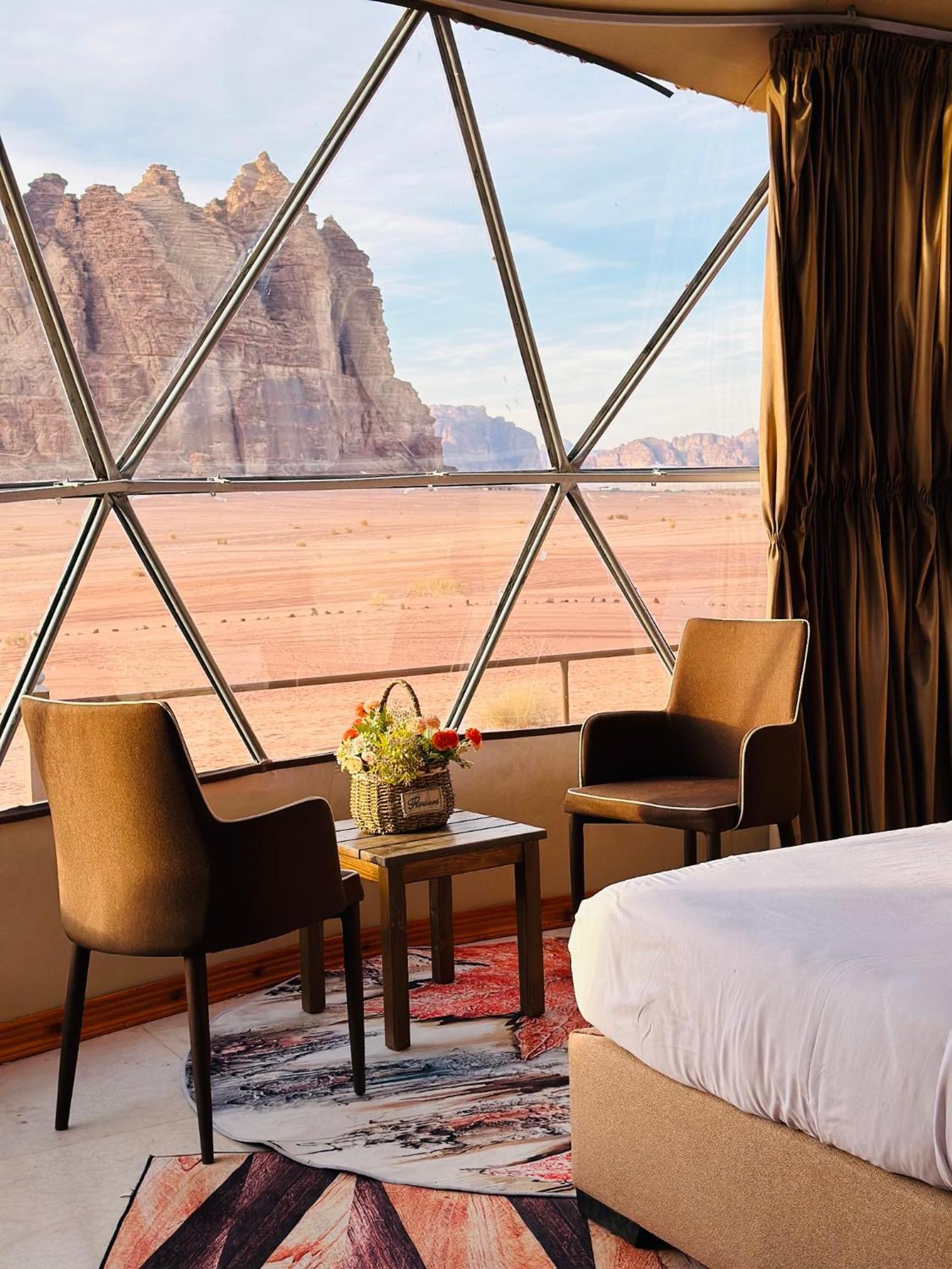 Rum Four Seasons Luxury Camp Hotel Wadi Rum Buitenkant foto